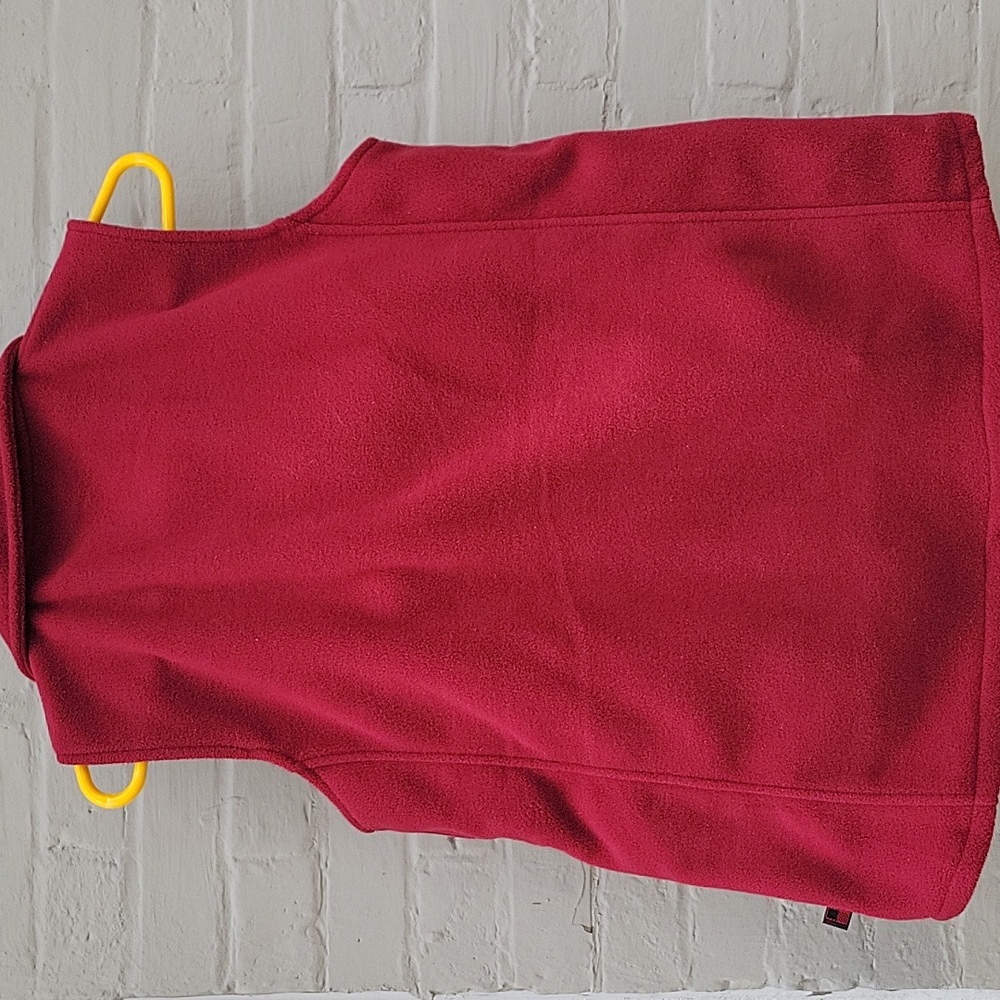 Woolrich Women's Lg Burgandy Fleece Vest - Picture 4 of 16